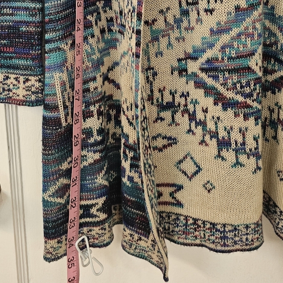 Aztec Pattern Cardigan - Picture 4 of 8